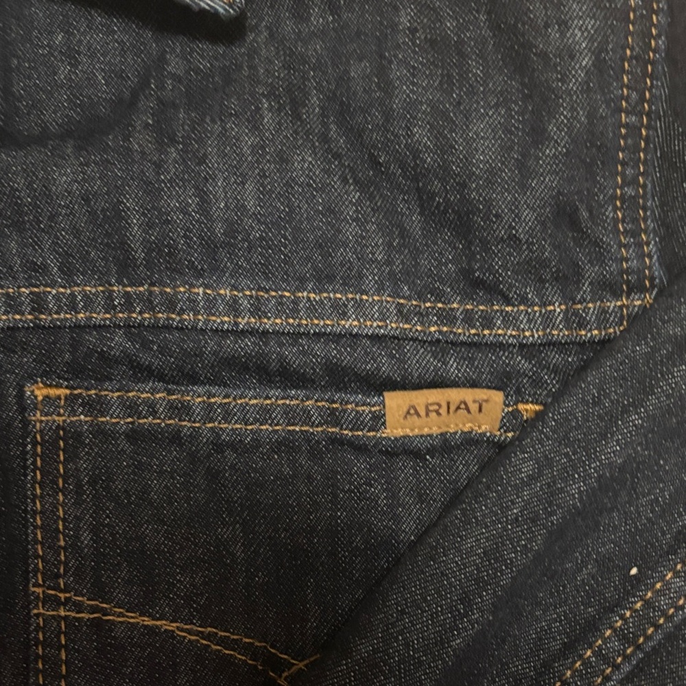 NWT Ariat Women's Cropped Jean Jacket - Picture 4 of 5
